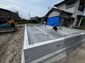 防湿シート設置・配筋