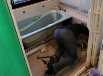 既存ユニットバス解体